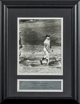 Roger Maris Signed 1961 (61st HR)  Photograph in Framed Display (PSA)